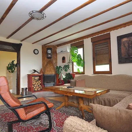 Green Villa *