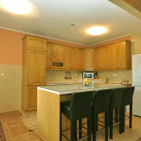 Green Villa Villa *