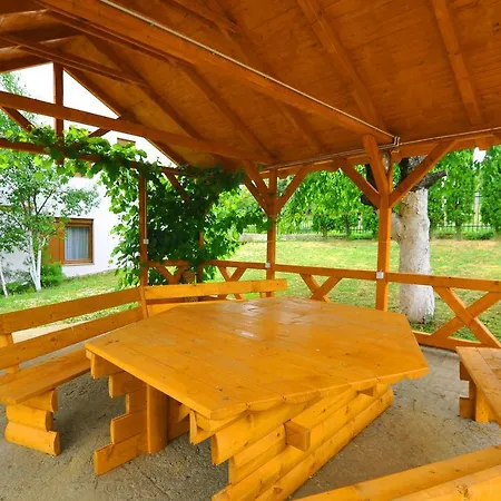 Villa Green Villa