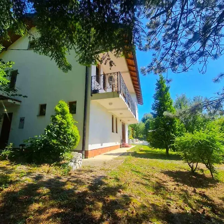 Villa Green Villa