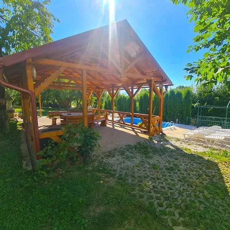 Green Villa Villa *